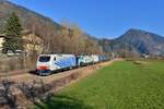 EU43 003 + EU43 001 mit einem KLV am 29.03.2017 bei Campo di Trens.