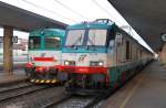 D445.1044 und E402-010 mit Regionalzug nach Udine im Bahnhof Treviso C.le, 05.05.2012 morgens 