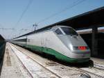 Trenitalia,ETR 500  Eurostar  aus Mailand in Venezia/S.Lucia am   20.05.04