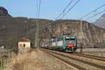 405 023 + 405 039 mit KLV Zug am 07.03.2015 bei Ora.