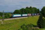 TI E 412 014 und eine weitere E 412 zogen am 23.06.12 den TXL-DGS 43142 (Verona Q.E. - Lbeck Skandinavienkai), das Foto entstand an der bekannten Stelle in Aling (Obb).