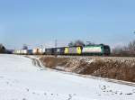 Die E 412 017 und die ES 64 F4-009 mit einem KLV-Zug am 10.02.2013 unterwegs bei Ostermnchen.