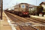 6 august 1984, locomotive e 428.179 in transit at Tortoreto Lido station