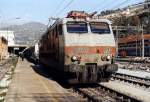 E 444 031 im Mrz 1998 in Ventimiglia, heute sehen die italienischen Loks schon ein bischen gepflegter aus, wenn sie nicht gerade grafitieverschmiert sind.