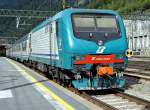 FS-Trenitalia 464 033 steht am 03.09.07 mit einem Regionalzug im Bahnhof Brenner für die nächste Fahrt nach Bologna bereit.