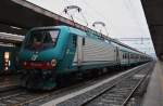 Hier 464.225 mit R12165 von Roma Termini nach Nettuno, dieser Zug stand am 24.12.2014 in Roma Termini.