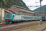 Nachschuss auf E 464.055, als diese am Morgen des 04.07.2018 mit ihrem Regionalzug in den Endbahnhof Brenner auf Gleis 1 einfuhr.