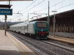 E464 232 mit neuen  Vivalto  Doppelstockgarnitur in Vicenza