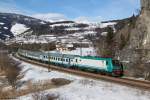 E464 249 mit R 2261 (Brenner ဓ Bologna) am 25.01.2014 bei Sterzing.