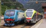 Fortezza/Franzensfeste, 8.6.15: 454.066 kommt mit einem Wendezug vom Brenner.