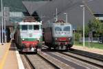 E645 021 und E405 020 im Bhf Tarvisio Boscoverde am 23-8-2006