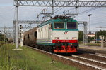 E 652 054 mit leeren Silowagen - Portogruaro - 2.8.2016