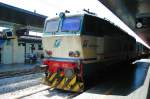 Italien E 656 am Endbahnhof Venezia S.L. Sie fhrte den EC 31 Allegro Johann Strau von Tarvisio Boscoverde am Haken nach Venedig.  28.05.09