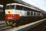 FS E656 442 im Bahnhof Lamezia Terme, Juli 1989, HQ-Scan ab Dia.