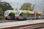 Südtirol Bahn,zwei Stadler Triebzüge ETR 170 in Meran/Merano.06.10.14