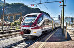 ETR 526 018 wird am Bahnsteig 6 bereitgestellt um etwas später als R 10973 nach Verona Porta Nuova zu fahren.