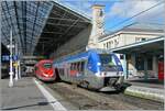 Doch meine kleine alte Knipse von 2006 kann auch moderne Züge fotografieren: der SNCF 82621 verlässt den Bahnhof Lyon Perrache in Richtung Bourg-en-Bresse, während im Hintergrund der FS Trenitalia ETR 400 031 als FR 6654 (ab 13:11) nach Paris Gare de Lyon (an 15:30) auf die Abfahrt wartet.

13. März 2024

