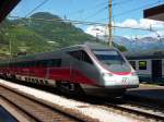 Ein Eurostar Frecciargento steht am 4.8.2011 in Bozen und wird am Nachmittag nach Roma Termini aufbrechen.