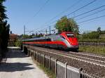 Der ETR 500 054 nach Venedig am 20.04.2017 unterwegs bei Tagliaferro.