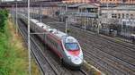 Eine Frecciargento am 23.05.2018 kurz nach Verlassen des Bahnhofs Roma Termini, aufgenommen auf dem Ponte Casilino