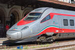 ETR 600 Pendolino Frecciargento am 18.09.2021 um 12:48 Uhr im Bahnhof Bozen.