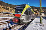 Ein ETR 170 der SAD hält als R 1858, auf der Fahrt von Lienz nach Fortezza/Franzensfeste, im Grenzbahnhof San Candido/Innichen.
Aufgenommen am 23.12.2016.