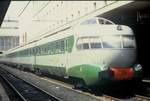 6 june 1985, Roma Termini station, ETR 302 named SETTEBELLO, waits to run to Milano.