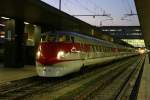 FS ETR 450.027 nach Rimini steht abfahrbereit im Hauptbahnhof
Roma Termini am 12.9.2006.