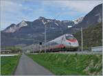 Der FS Trenitalia ETR 610 002 als EC 34 auf der Fahrt von Milano nach Genève kurz vor Aigle.