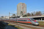 ETR 610 Nr.3 Trenitalia fährt Richtung Bahnhof Muttenz. Die Aufnahme stammt vom 02.01.2020.