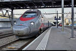 Zwei ETR 610 der Trenitalia S.p.A. (FS) als verspäteter EC 320 von Milano Centrale (I) nach Zürich HB (CH) stehen im Bahnhof Arth-Goldau (CH) auf Gleis 6.
[20.9.2019 | 18:14 Uhr]