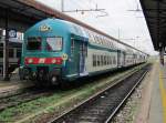 21.8.2014 9:39 Doppelstocksteuerwagen am Ende eines Regionalzuges (R) im Bahnhof Verona Porta Nuova.