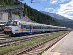 Ein Trenitalia Regionalzug aus Bologna Centrale bei der Einfahrt in den Bahnhof Brenner/Brennero.