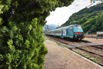 Nachschuss vom RV 2263 (Brennero/Brenner - Verona Porta Nuova- Bologna C.le), mit einem MDVC-Steuerwagen am Zugschluss.
Zuglok war 464 338-9
Aufgenommen bei der Abfahrt im Bahnhof Bressanone/Brixen.