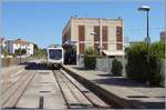 In einen zwanzigj�hrigen Reisef�hrer stand (sinngem�ss) geschrieben, dass die Bahn auf Sardinien keinen zeitgem�ssen Service mehr bieten, die Fahrt der langsamen Z�ge aber gerade f�r Touristen einen