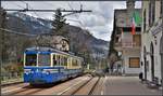 ABe 8/8 22  Ticino  als Schülerzug Reg 763 nach Re verlässt S.Maria Maggiore(I).