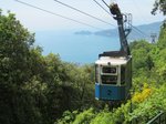 05.06.2016 12:20 Seilbahn von Rapallo kurz vor der Endhaltestelle, der Wallfahrtskirche „Santuario di Montallegro“. 