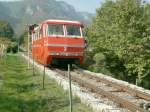 Mendelbahn/Sdtirol.Wagen Nr.2 auf der Talfahrt kurz vor der Talstation.17.10.07