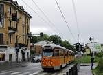 Gut besetzt kommt ein Zug der Überlandstraßenbahnlinie 179 auf dem Weg von Comasina nach Limbiate am 03.05.2019 in Cormano Ospitaletto an, vorne Steuerwagen 537.