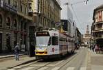 Jumbotram 4914 trifft am 02.05.2019 an der Haltestelle Cordusio ein. GAI stellte zwischen 1976 und 1978 100 dieser Triebwagen für die ATM her.