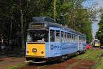 Tw.4725 der Linie 19 nach Lambrate gefolgt von einer Jumbotram der Linie 12 an der Haltestelle Via Certosa/ Piazza Firenze.