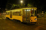 Triebwagen 1521 auf der Linie 10 in der Nähe von Milano Centrale in der Nacht am 1. September 2026.