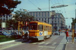 ATAC Neapel: Im April 1996 kommt der Tw 952 an der Haltestelle Garibaldi an.