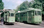 Roma ATAC Linea tranviaria / SL 30 (MRS 2093) / Linea tranviaria / SL 19 (TAS 7037) Piazza del Risorgimento am 17. Juni 1975. - Scan eines Farbnegativs. Film: Kodak Kodacolor II. 