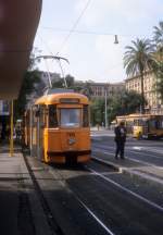 Roma ATAC SL 19 (GTw 7105) Piazza del Risorgimento im Oktober 1993.