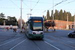 Roma / Rom ATAC SL 3 (FIAT Ferroviaria/Alstom Cityway I 9105) Piazzale del Verano am 21. Januar 2017. - Rechts im Bild ahnt man den Portico (Säulengang) der Basilica di San Lorenzo, einer der sieben Pilgerkirchen Roms.