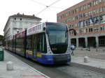 In Turin an der Piazza-Castello fhrt GTT Tram-6008 auf der Linie 4 Richtung Falchera.