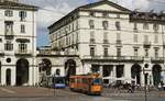 Aus der Via Eusebio Bava kommend erreicht der Turiner Triebwagen 2870 am 04.05.2019 die Piazza Vittorio Veneto