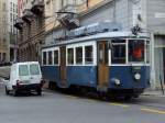 Eine Triester Straßen- und Standseilbahn erreicht am 30.10.2010 die Innenstadt von Triest.
