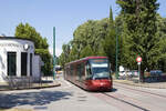 Am 5. Juli 2017 ist TW 18 als Linie T2 am Piazza Sant' Antonio in Richtung Marghera unterwegs. 